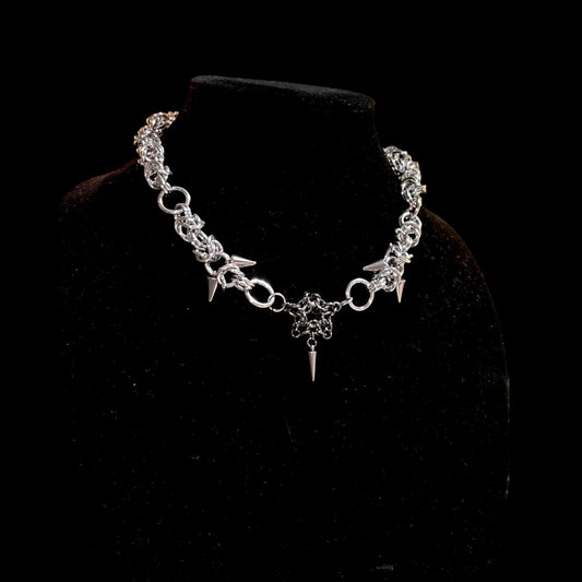 spiked star necklace