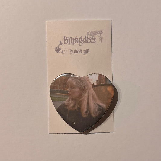 laura palmer heart pin
